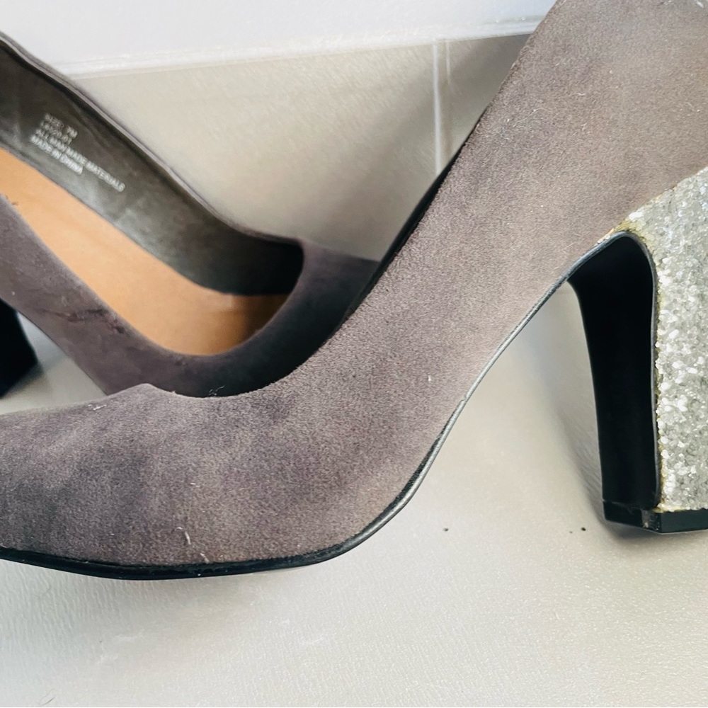 Sociology Gray and Silver High Heeled Pumps
